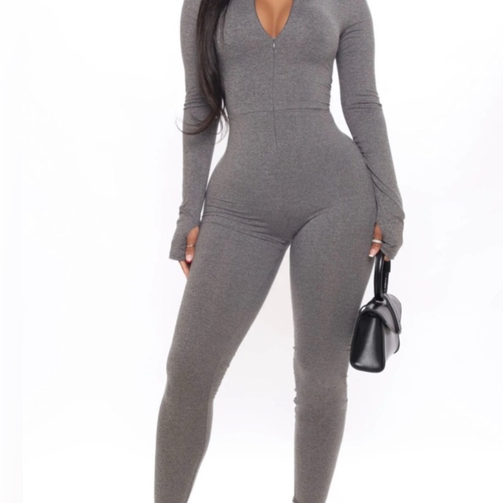 Fashion Nova Charcoal Jumpsuit size medium - Picture 5 of 11